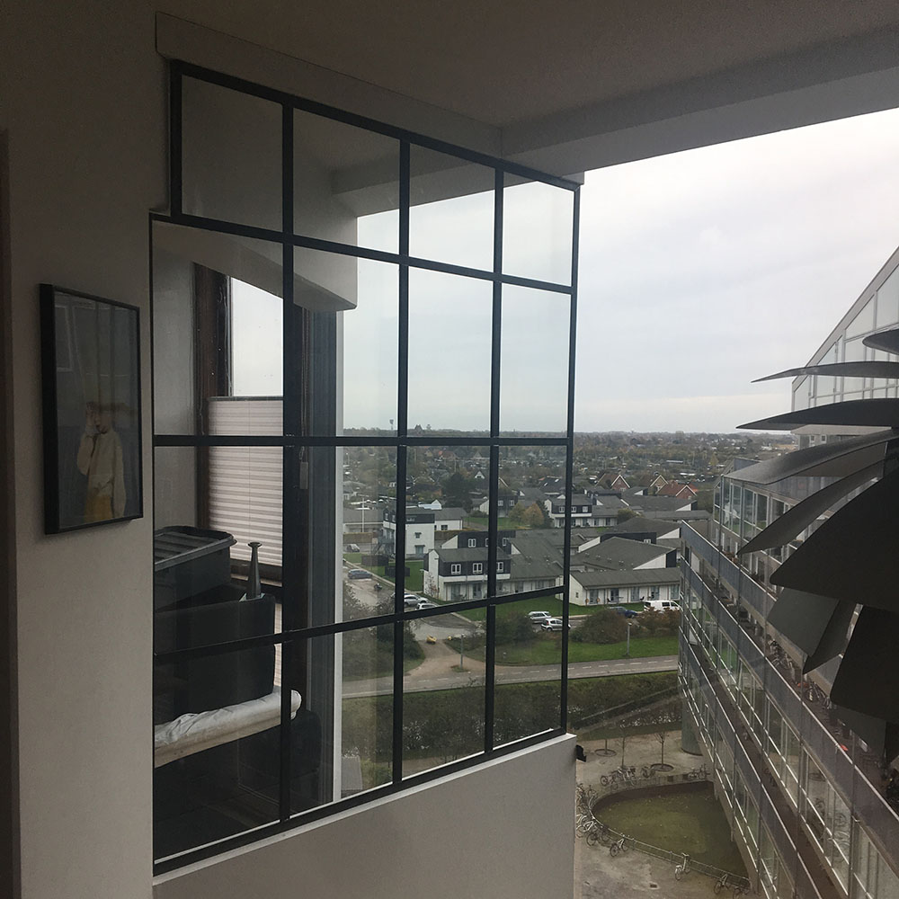 NewYork'er skillevæg i glas